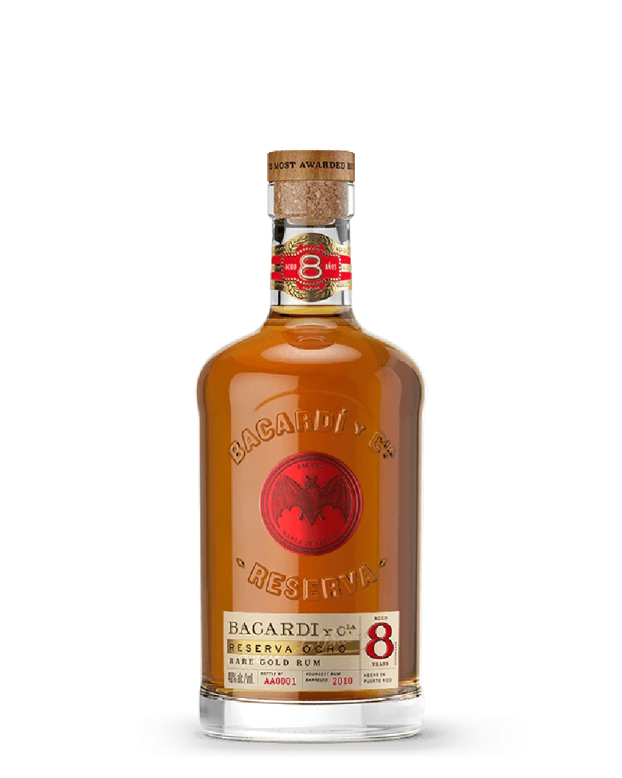BACARDÍ Reserva Ocho 酒瓶